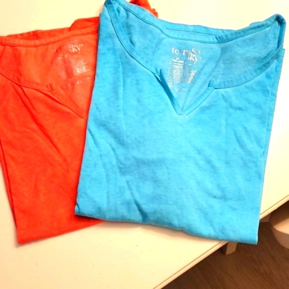 Le Temps Des Cerises Women's V-Neck Tee - Blue